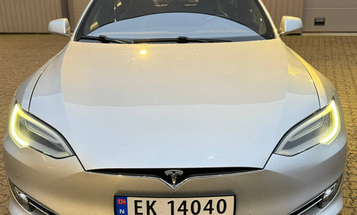 Tesla Model S